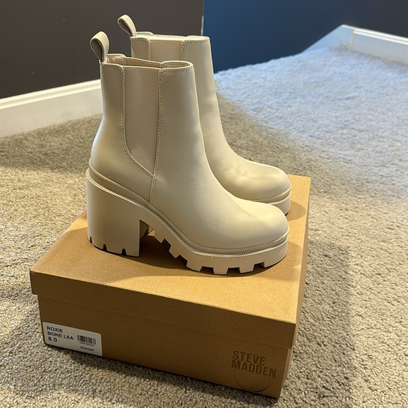 Steve Madden Roxie combat boot - Picture 2 of 5